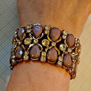 Gold-Tone Bracelet with Taupe Teardrop Faux Stones Diamonds